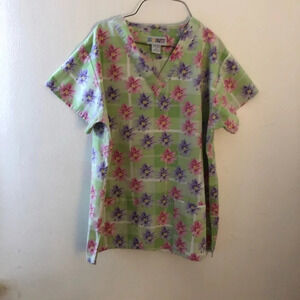 Stat ladies scrub top floral size small 55% cotton 45% polyester